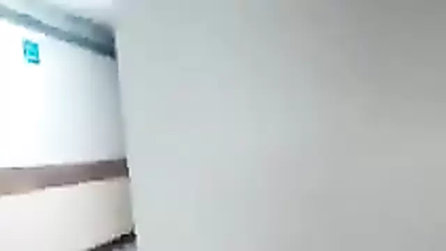 Узбечка изменила мужу на лестничной площадке